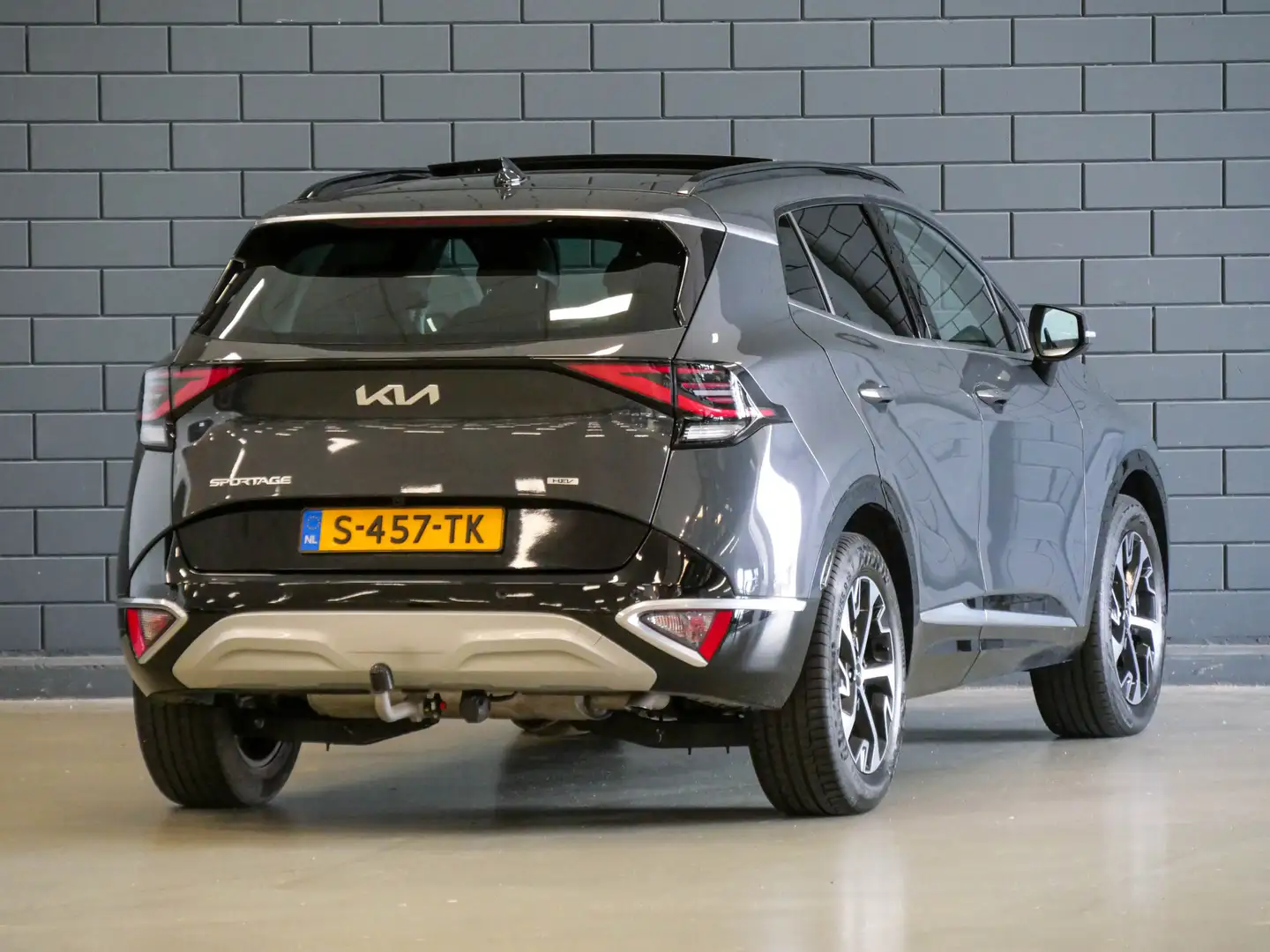 Kia Sportage 1.6 T-GDi MHEV DynamicPlusLine | PANODAK | TREKHAA Grijs - 2