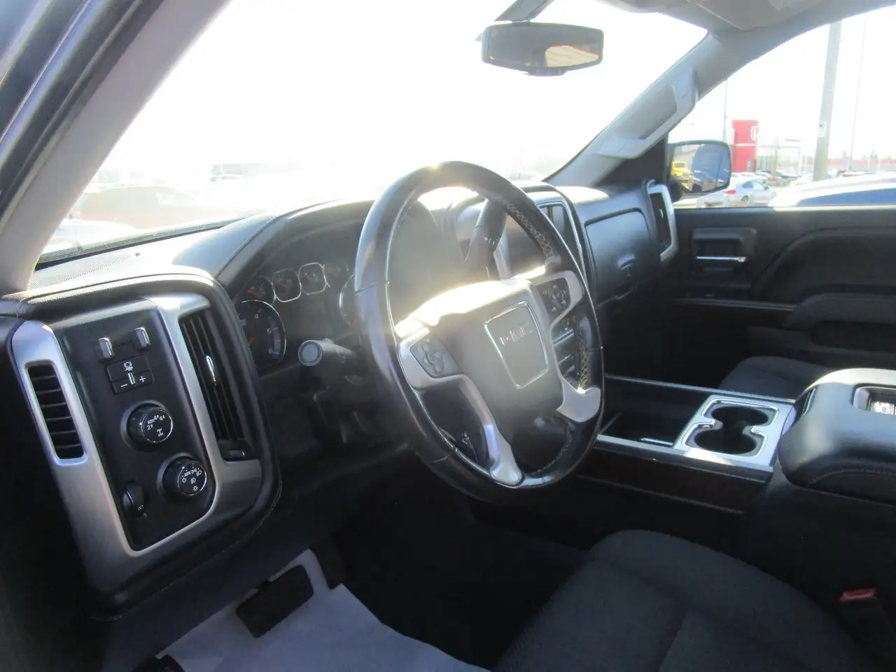GMC Sierra 1500 снимка GMC Sierra 1500