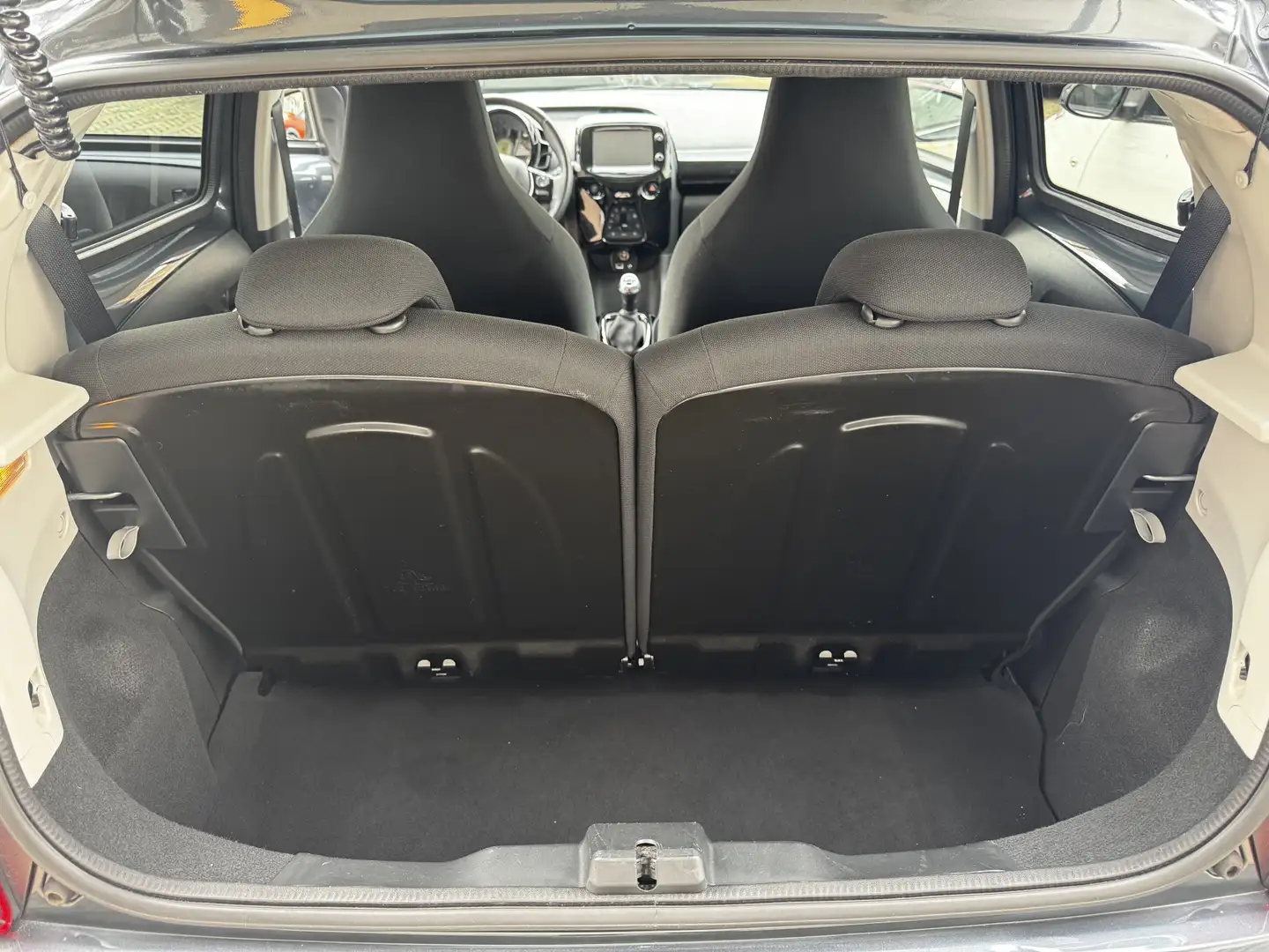 Peugeot 108 e-VTi 68 Allure Speciale art editie | Keyless | Ca Grijs - 2