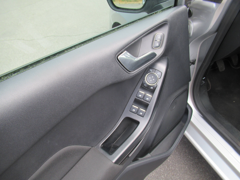 Ford Fiesta Fiesta 5-Türer 1.1 S — photo 6