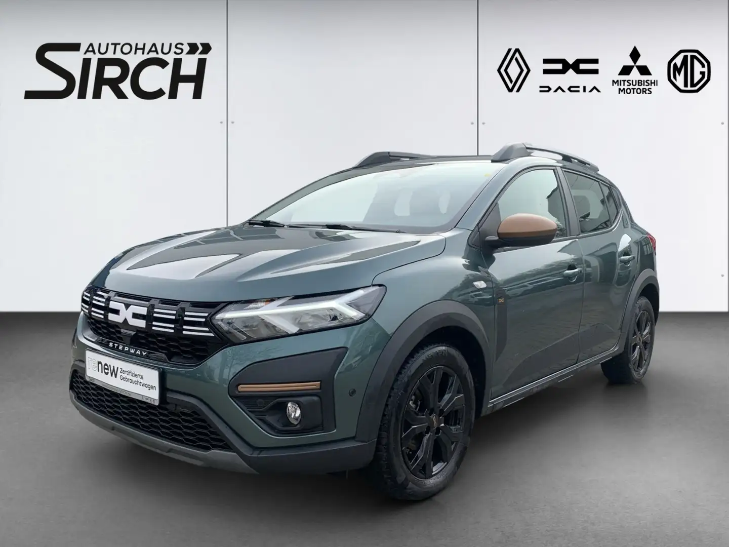 Dacia Sandero Stepway Extreme+ TCe 110*NAVI* Grün - 1
