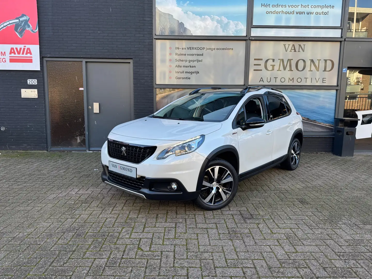Peugeot 2008 1.2 PureTech GT-Line Weiß - 1