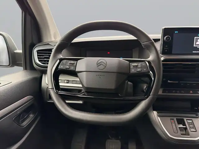Citroen Spacetourer view 10