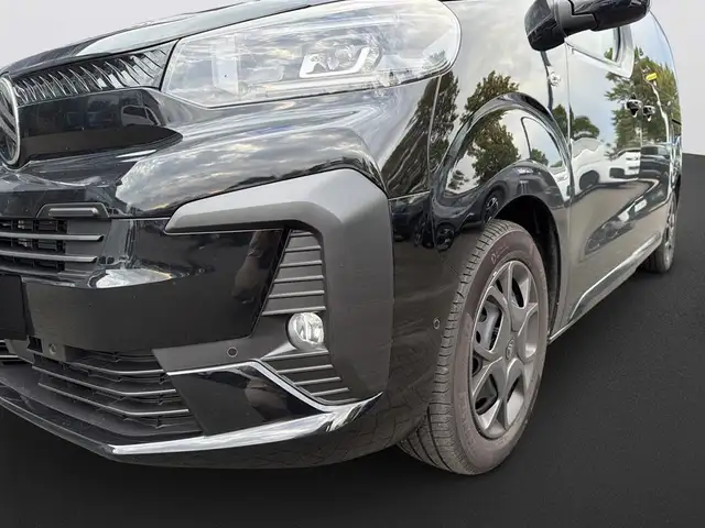 Citroen Spacetourer view 9