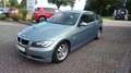 BMW 318 i 4 türig Lim. 318i Leder SSD AHK FESTPREIS ! Gris - thumbnail 3