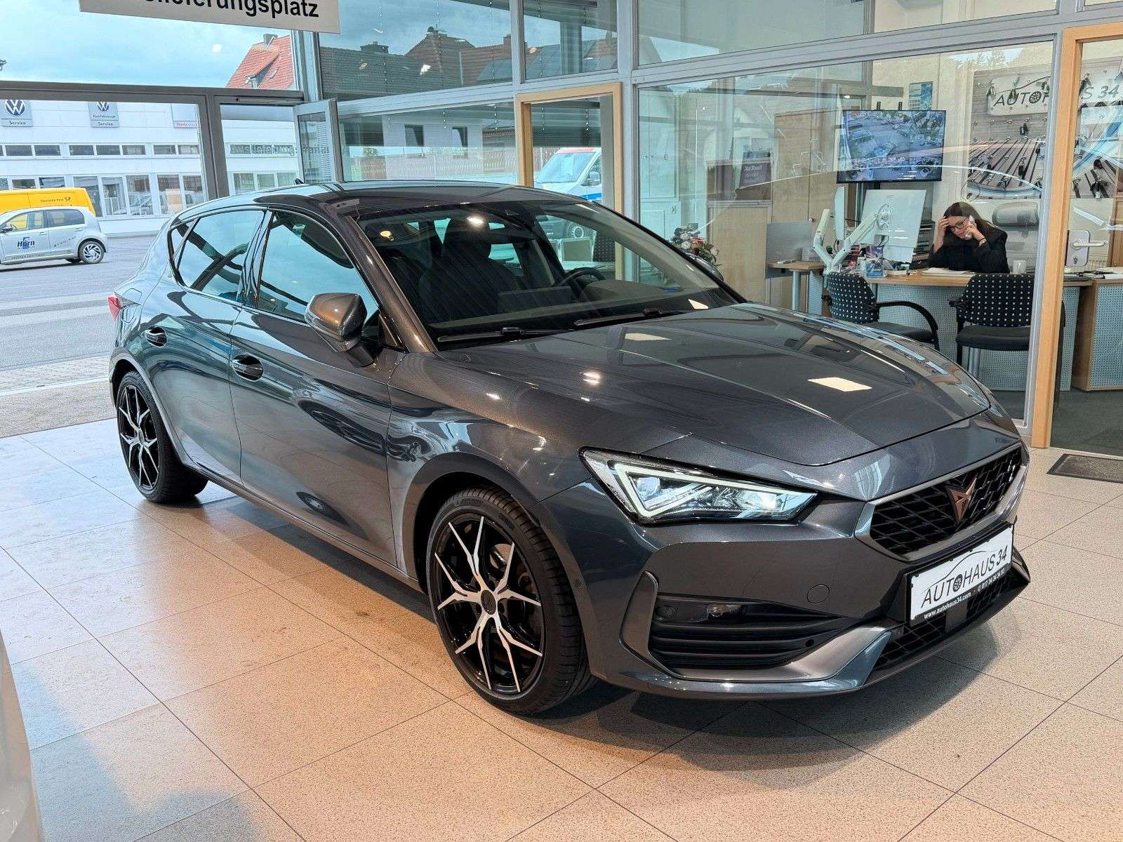 CUPRA Leon