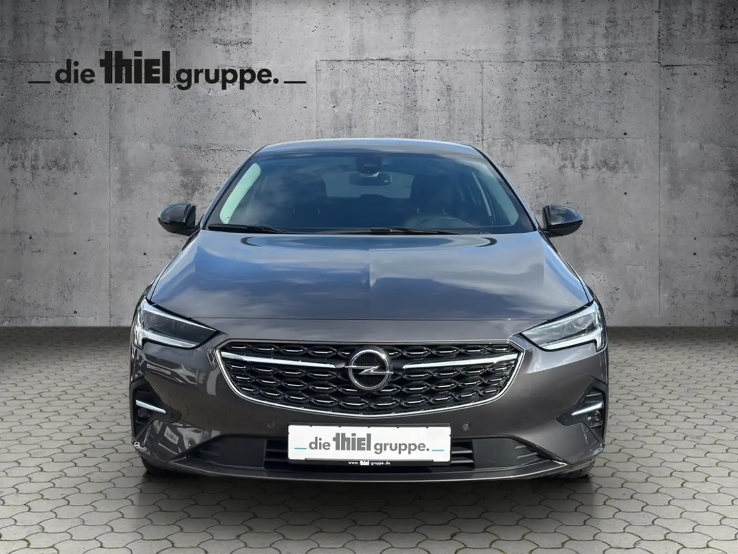 Opel Insignia B Grand Sport 2.0 CDTi 4x4 Business Grau - 2