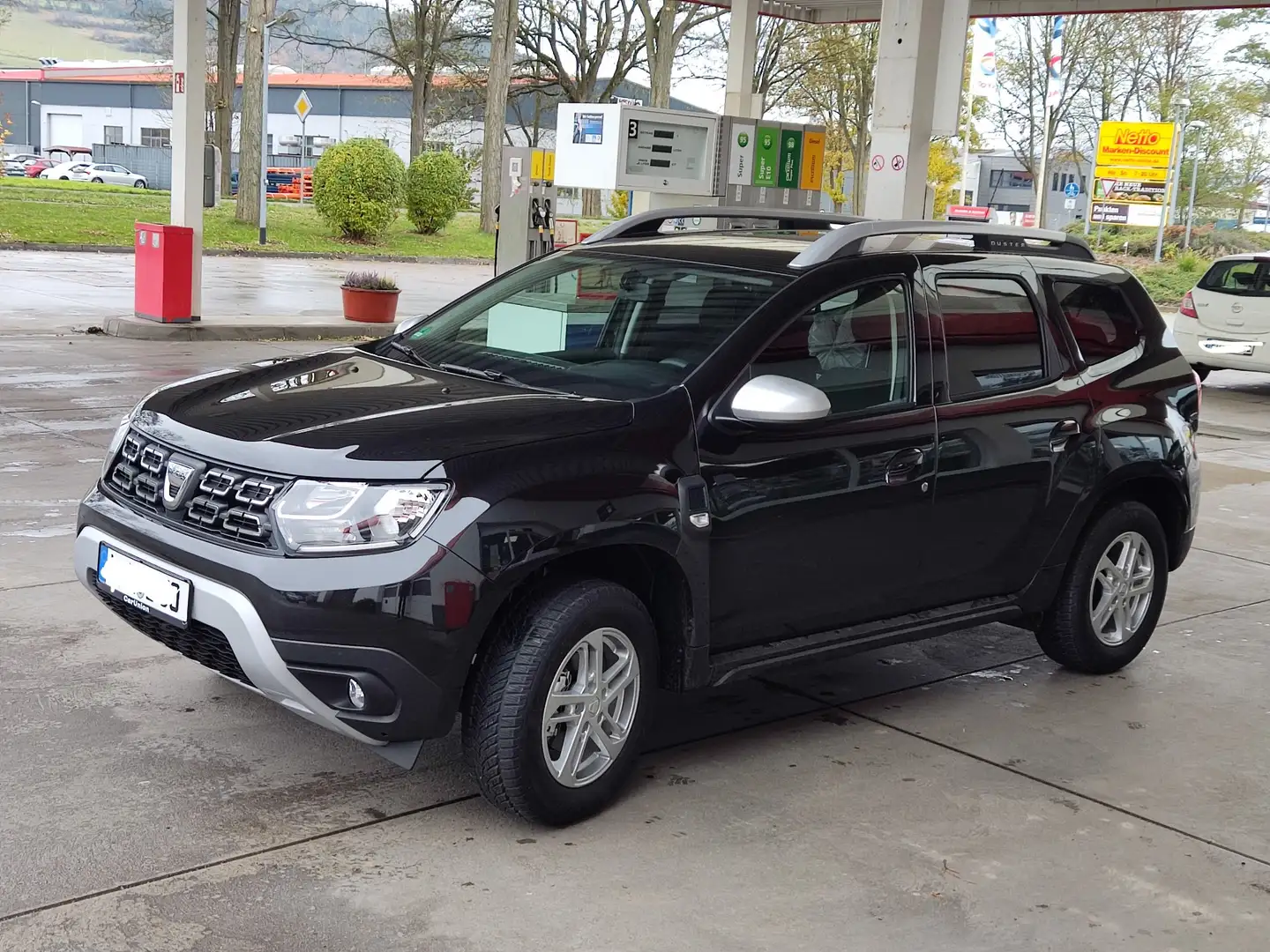 Dacia Duster Urban Schwarz - 1