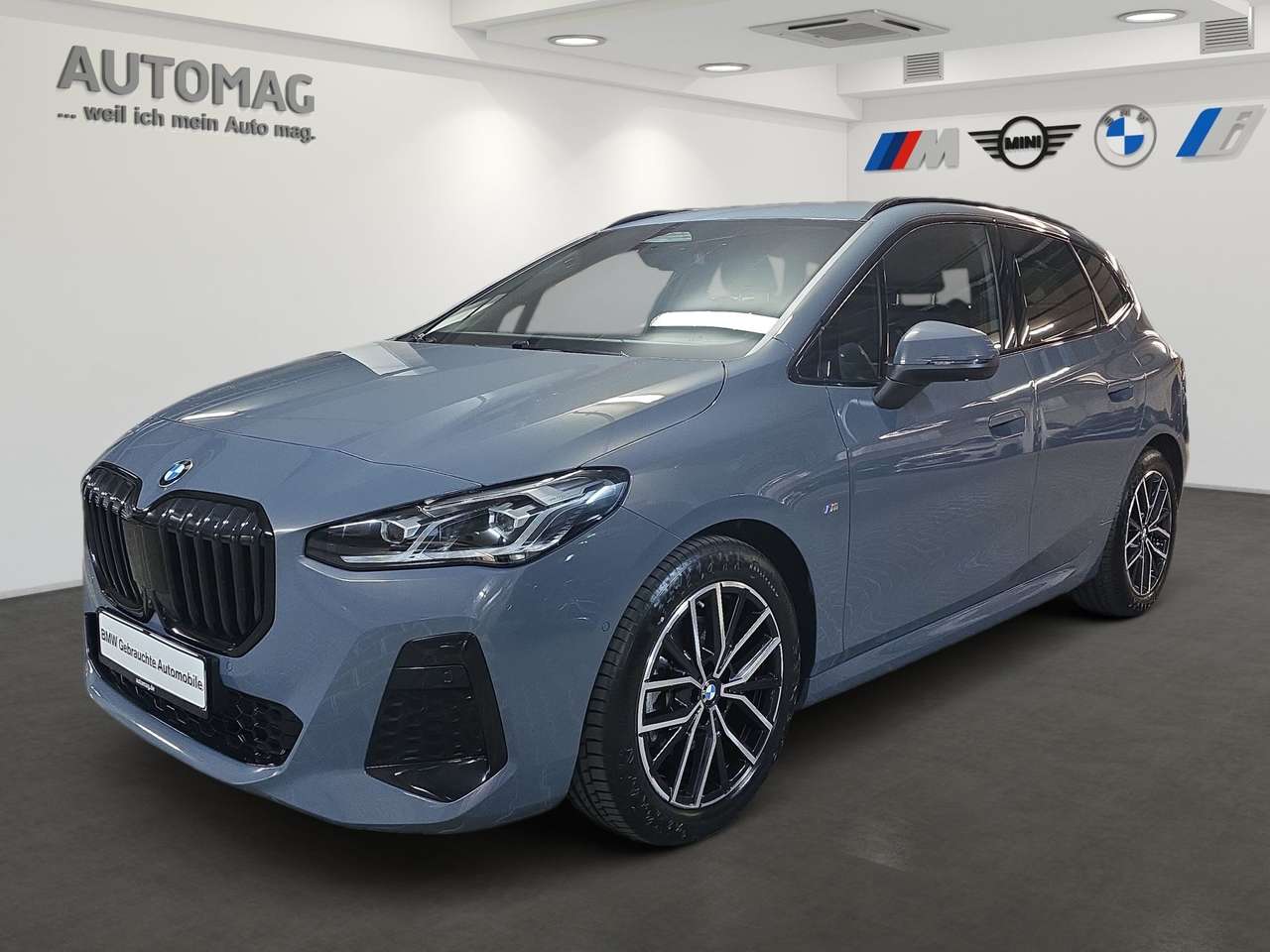 BMW 220 2025