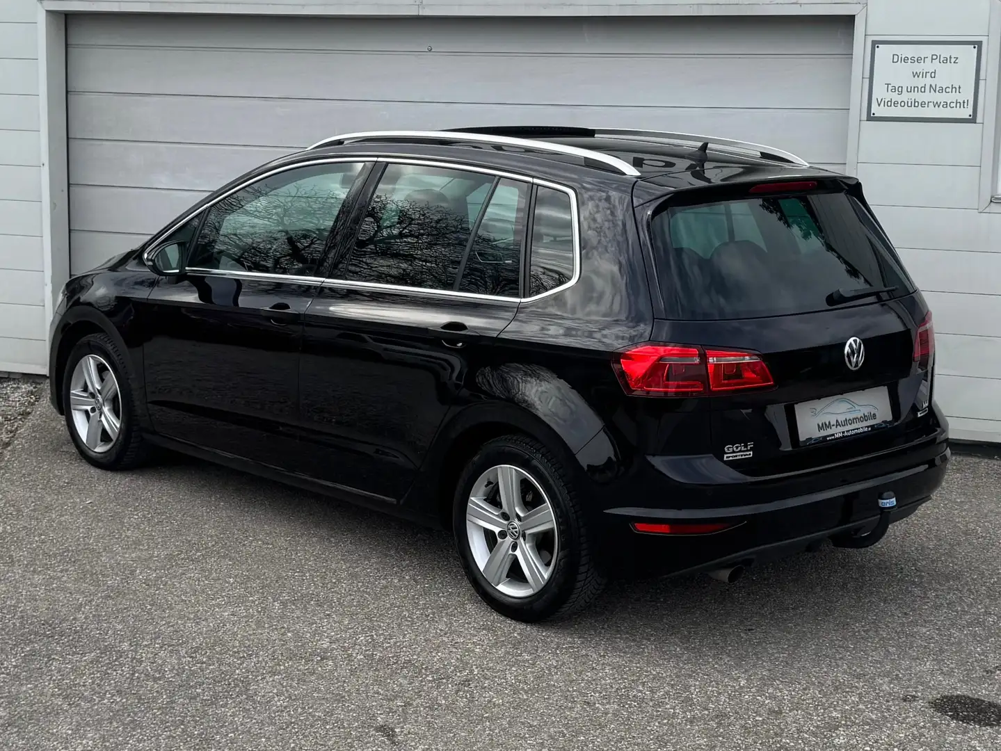 Volkswagen Golf Sportsvan Golf Sportsvan Sky 1,6 BMT TDI DSG Sky*PANO*XENON* Schwarz - 2