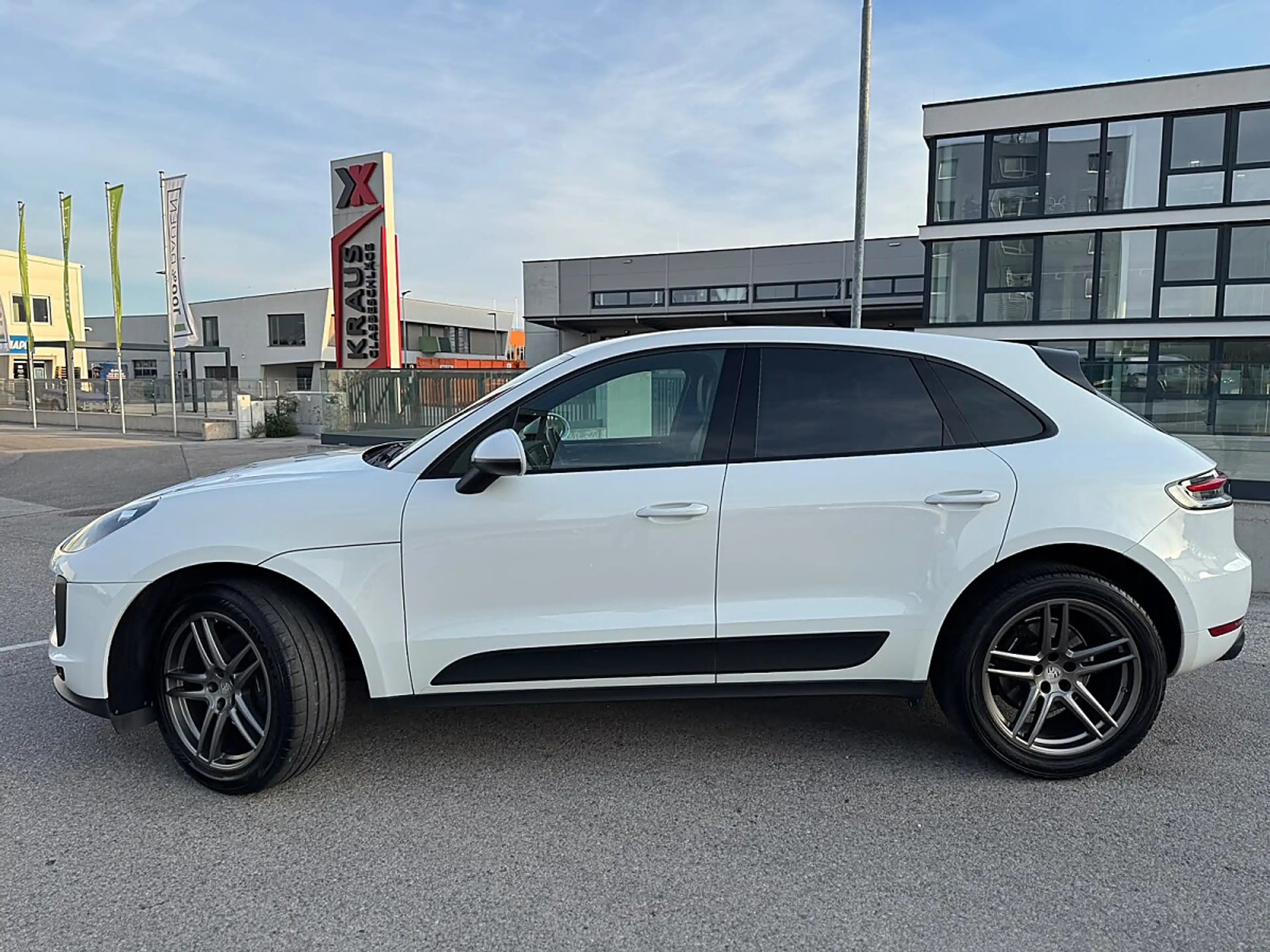 Porsche Macan 2.0 OPF (EURO 6d-TEMP) — photo 6