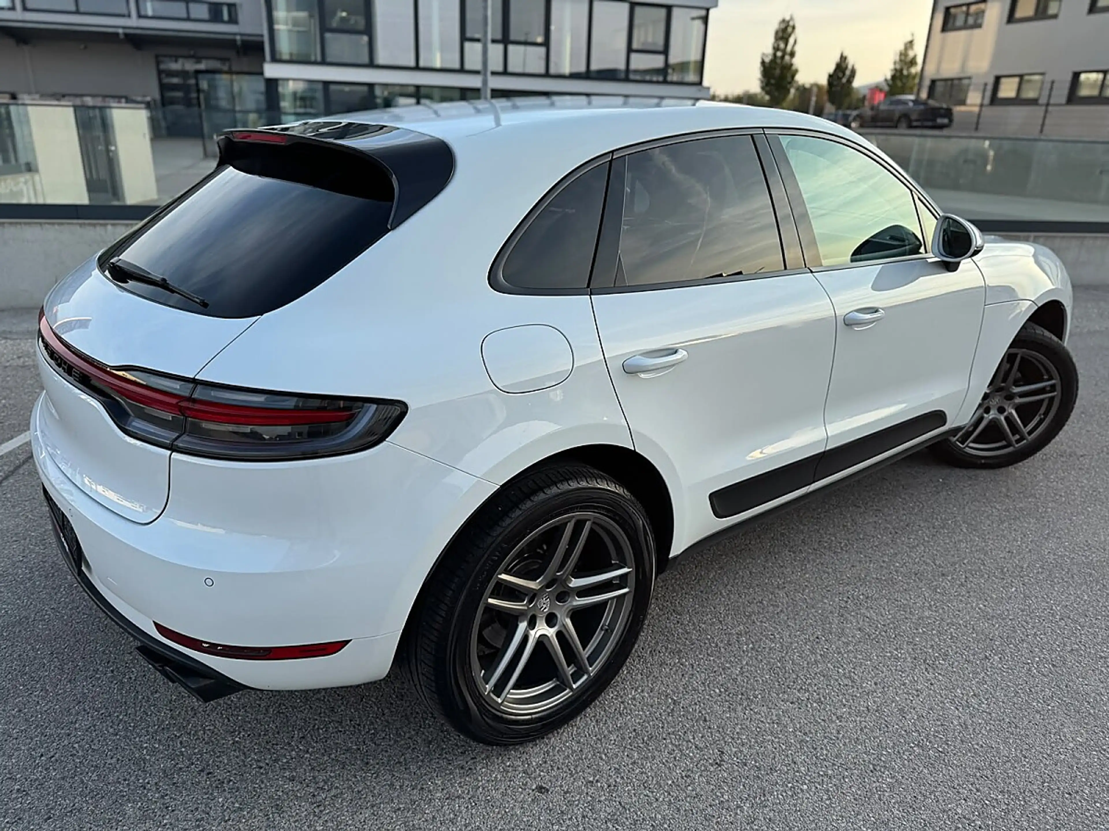Porsche Macan 2.0 OPF (EURO 6d-TEMP) — photo 9