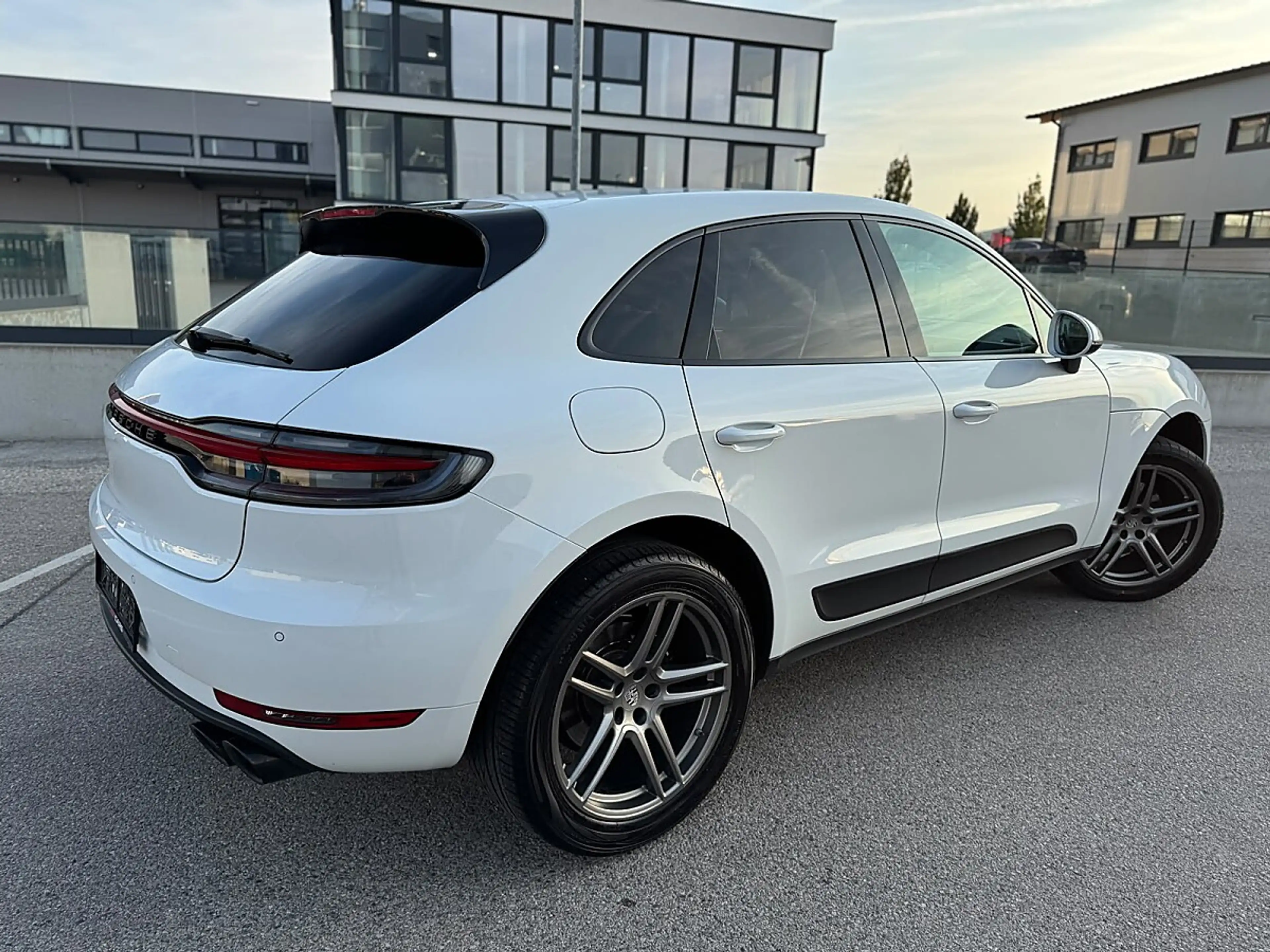 Porsche Macan 2.0 OPF (EURO 6d-TEMP) — photo 7