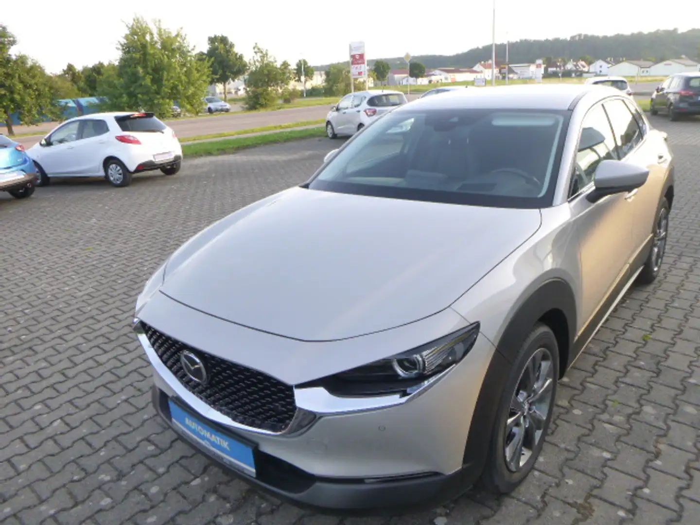 Mazda CX-30 SKYACTIV-X 2.0 M HYBRID 1. Hand, TOP Zustand, TÜV Beige - 1