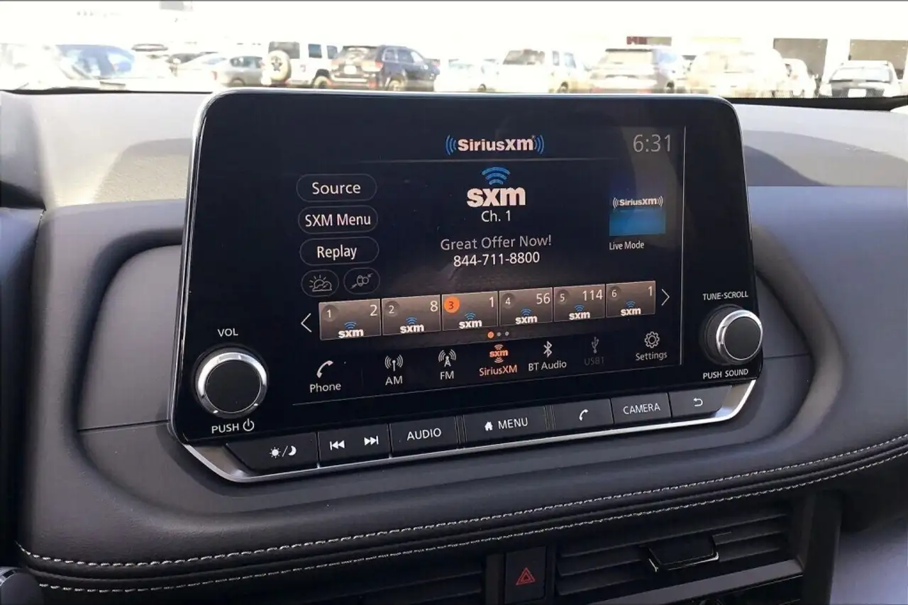 Nissan Rogue снимка Nissan Rogue