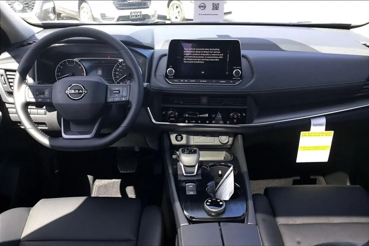 Nissan Rogue снимка Nissan Rogue