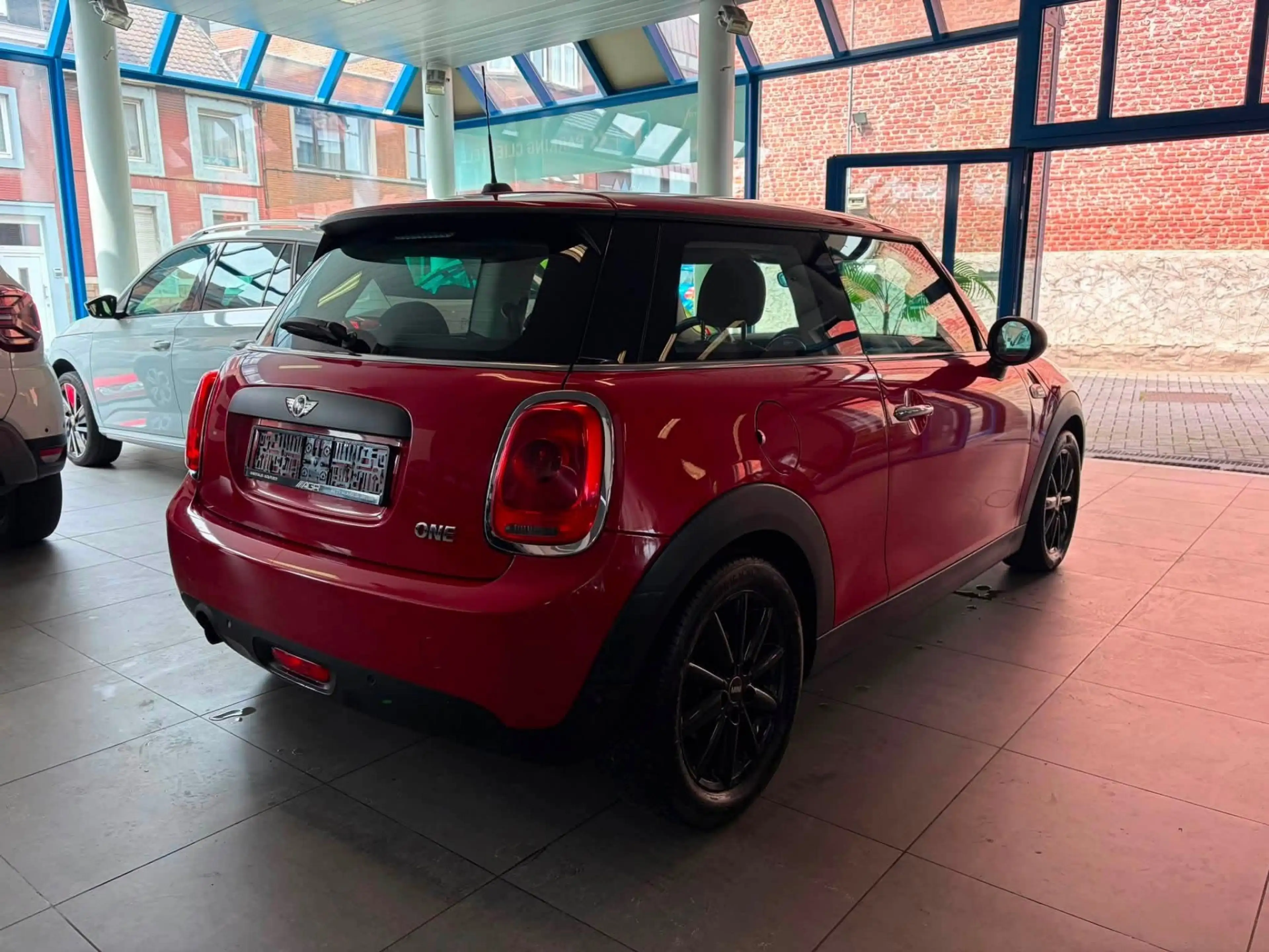 MINI One GARANTIE TOP ETAT DISPO DIRECTEMENT — photo 14