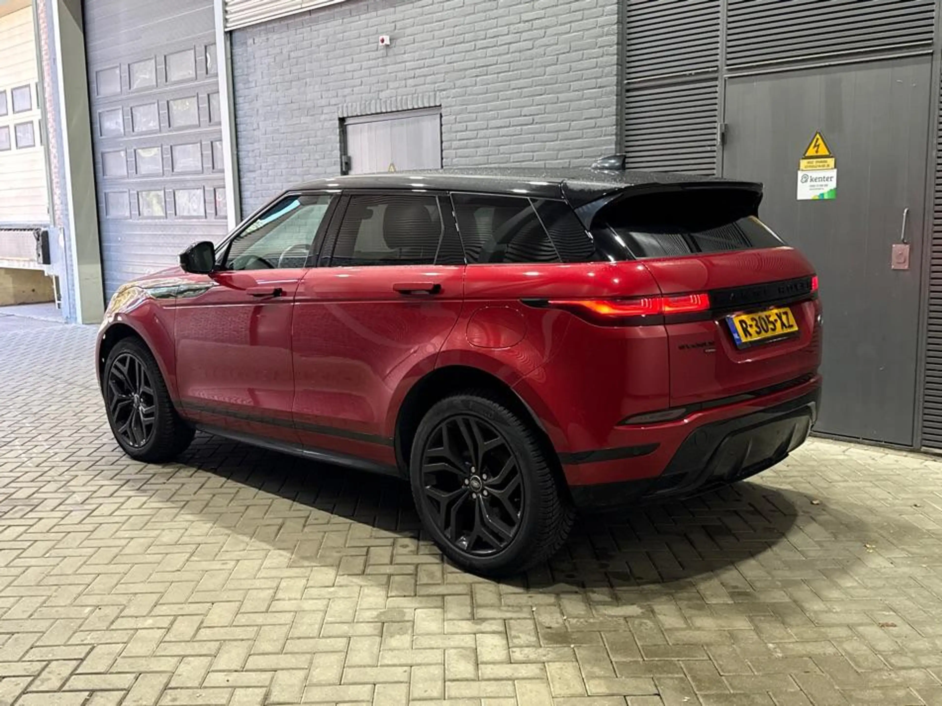 Land Rover Range Rover Evoque 1.5 P300e AWD R-Dynamic SE | ACC | Meridian | BLIS — photo 3