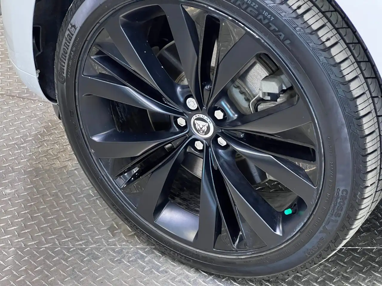 Jaguar F-Pace снимка Jaguar F-Pace