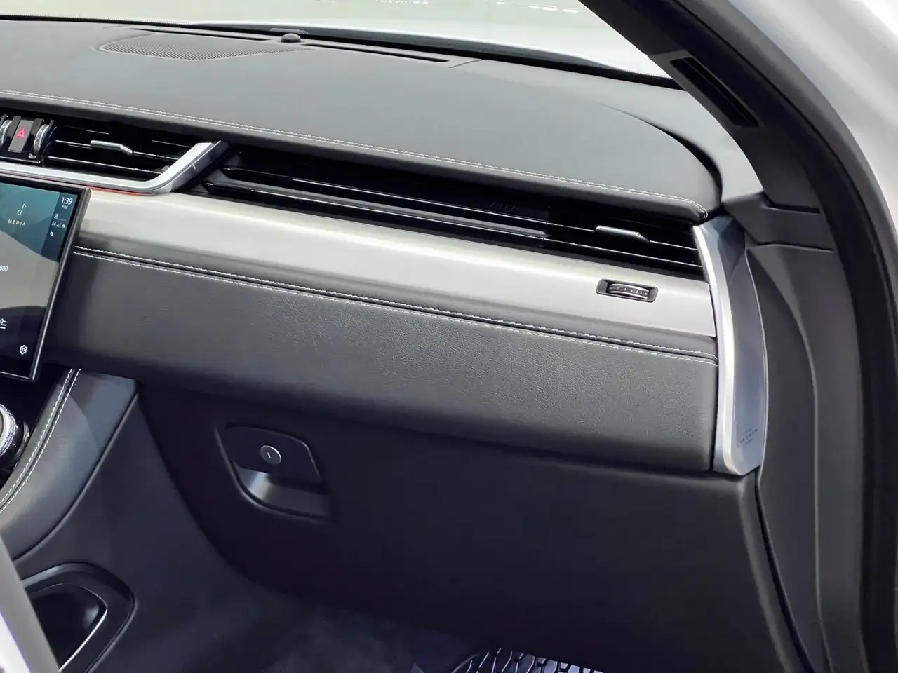 Jaguar F-Pace снимка Jaguar F-Pace