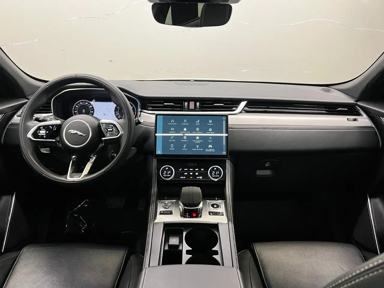Jaguar F-Pace снимка Jaguar F-Pace