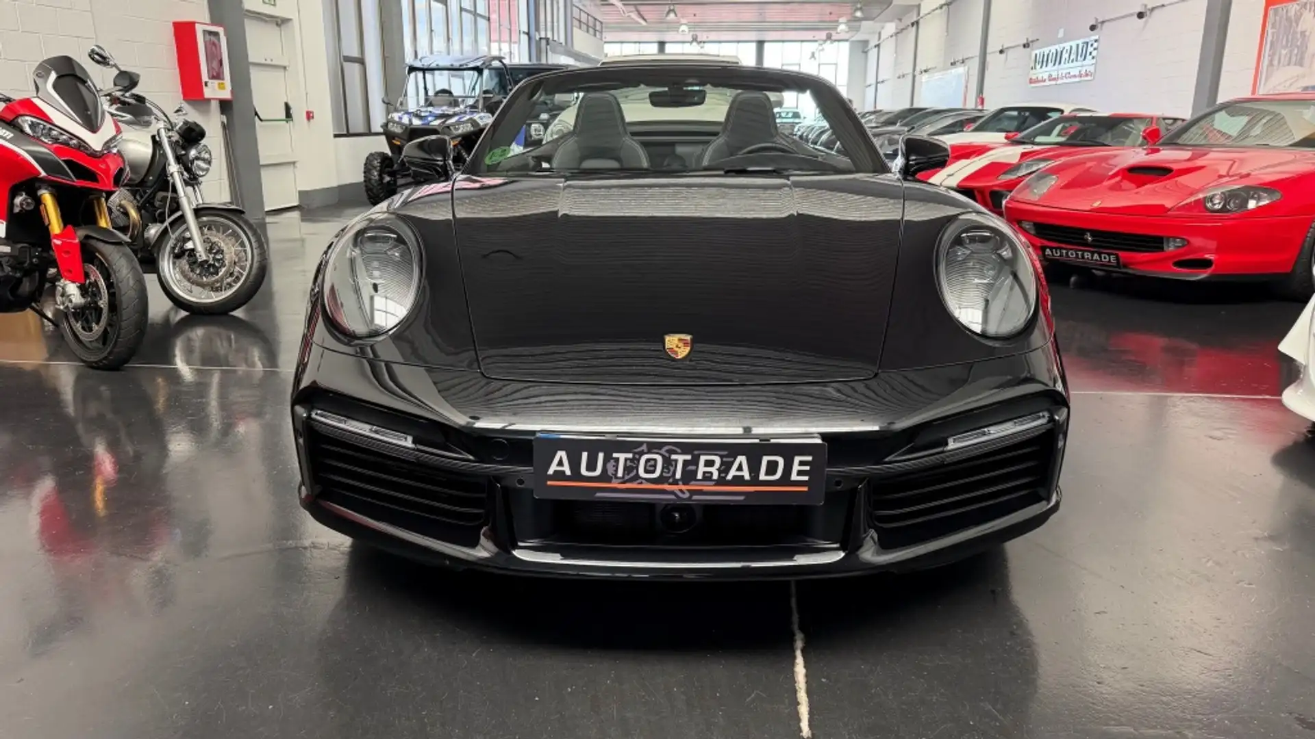 포르쉐 911 Turbo S Cabriolet 2024 검정 사진 4