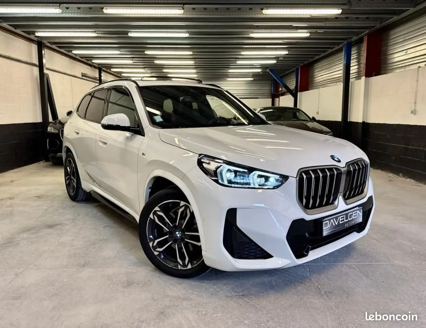 BMW X1 U11 sDrive 20i 20ia 170ch DKG7 M Sport Blanc - 1