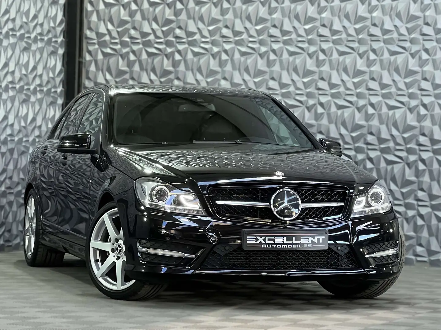 Mercedes-Benz C 250 CGI/PACK AMG/BOITE AUTO/CAR PLAY/BLUETOOTH/FULL Noir - 2