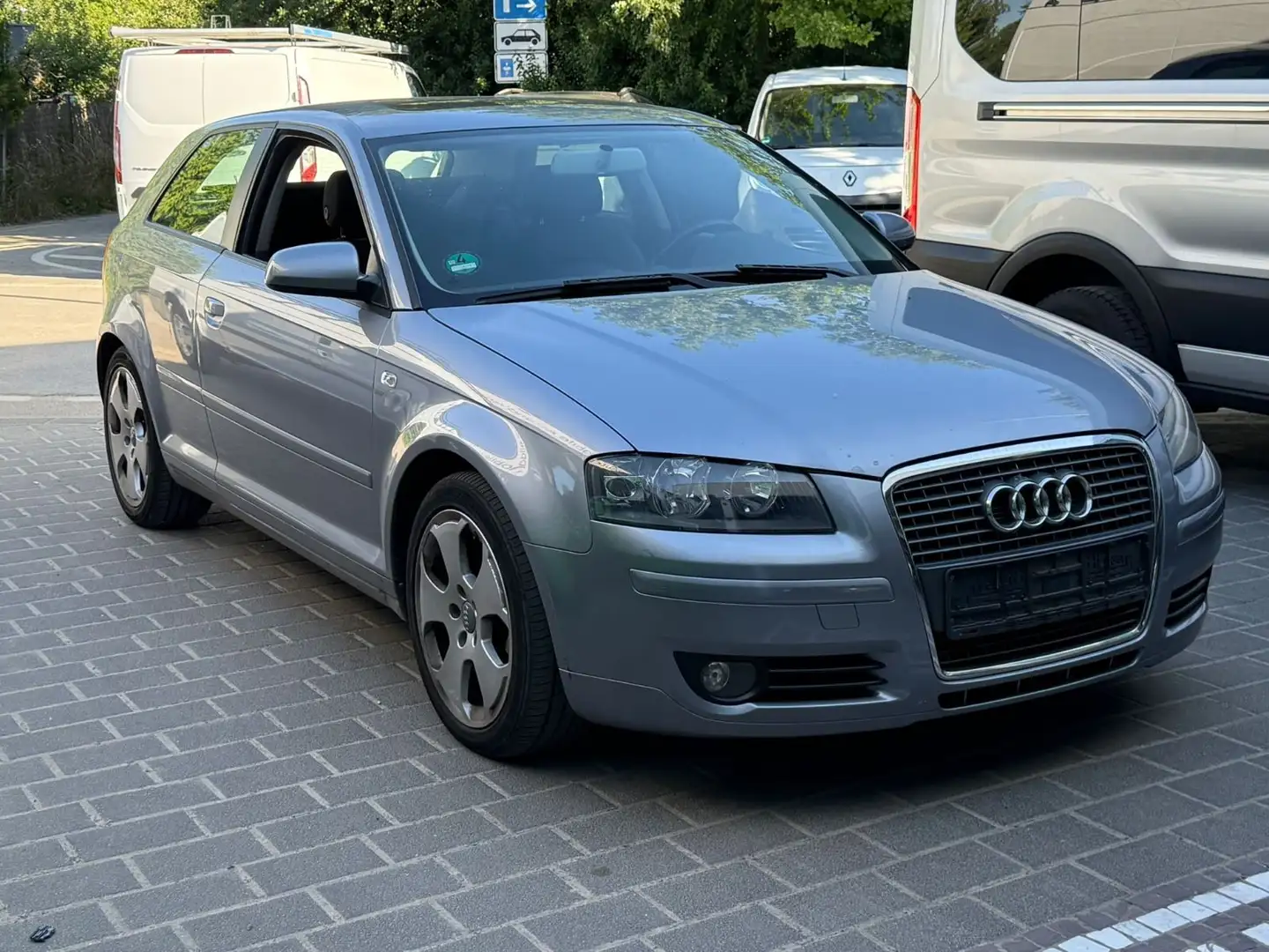 Audi A3 1.9 TDI Ambition Silber - 2