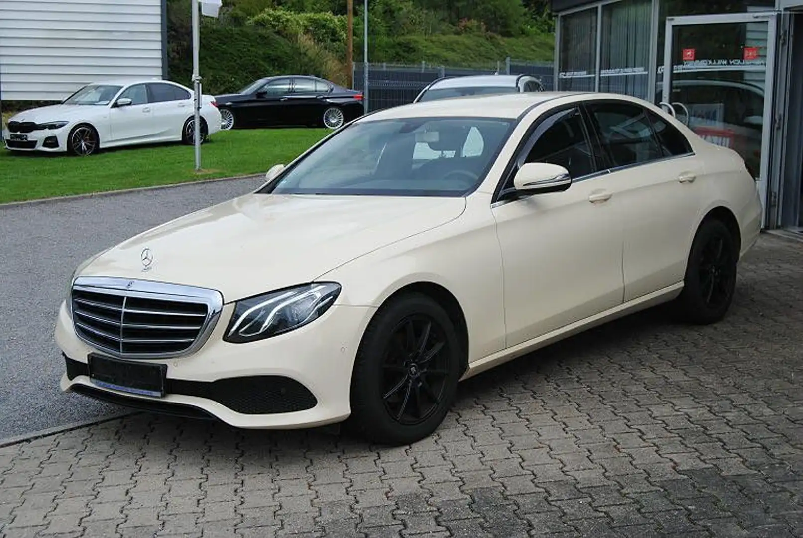 Mercedes-Benz E 200 d Autom.Taxi.LED.Leder.Sitzheizung Alb - 1