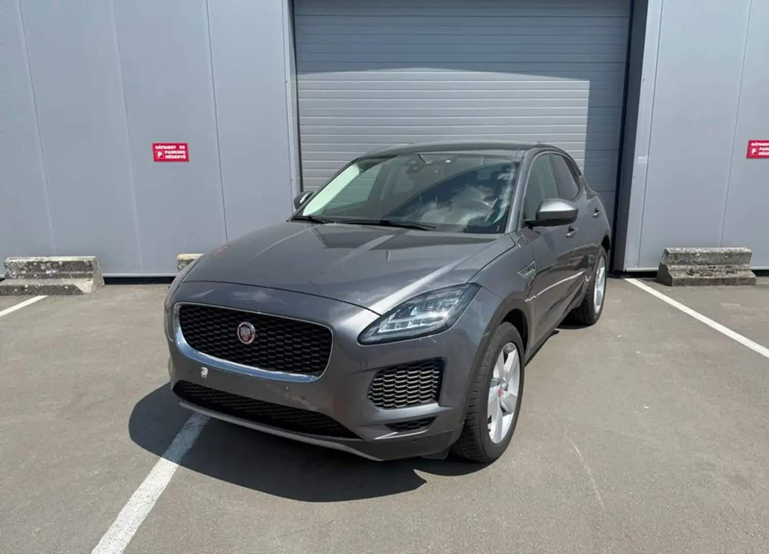 Jaguar E-Pace 2.0 D MARCHAND/EXPORT Grijs - 1