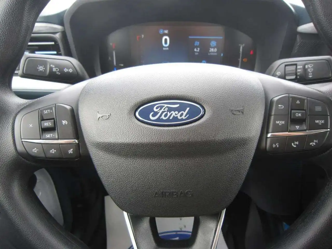 Ford Maverick снимка Ford Maverick