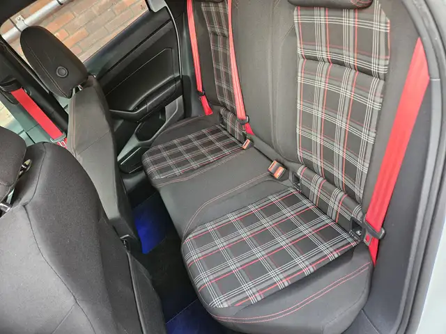 Volkswagen Polo view 21