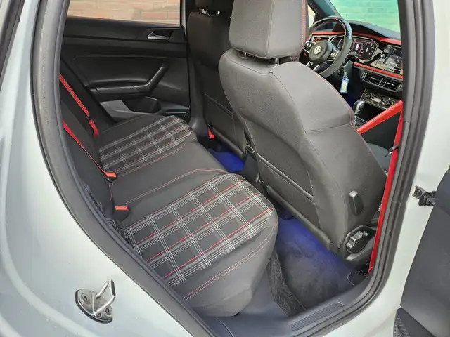 Volkswagen Polo view 28