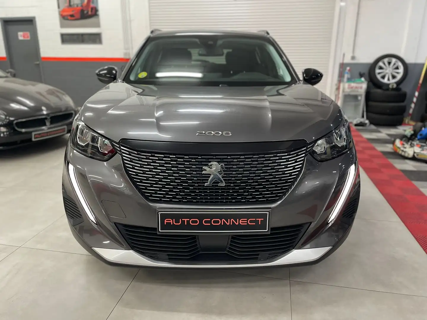 Peugeot 2008 *ALLURE*CUIR*NAVI*RADAR*JANTES*LED INTELLIGENT* Gris - 2