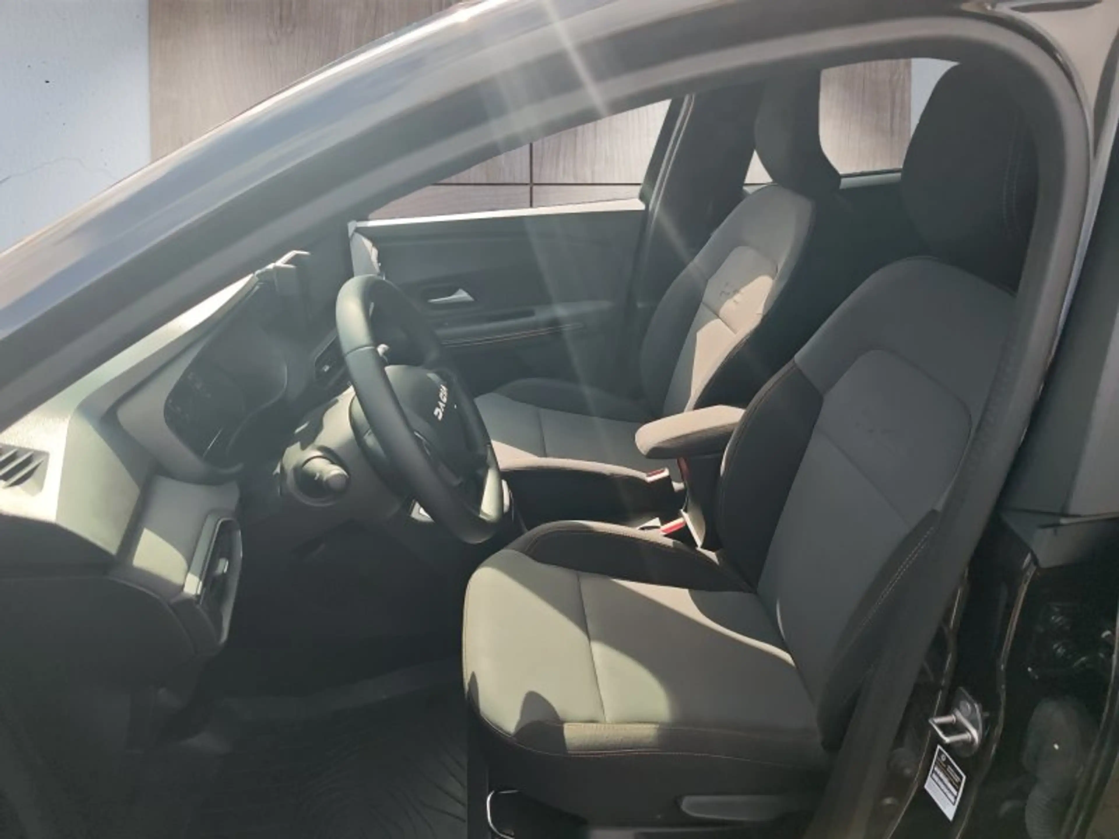 Dacia Jogger 1.0 TCe 110 Extreme+  Navi/Temp./Winterp. — photo 9