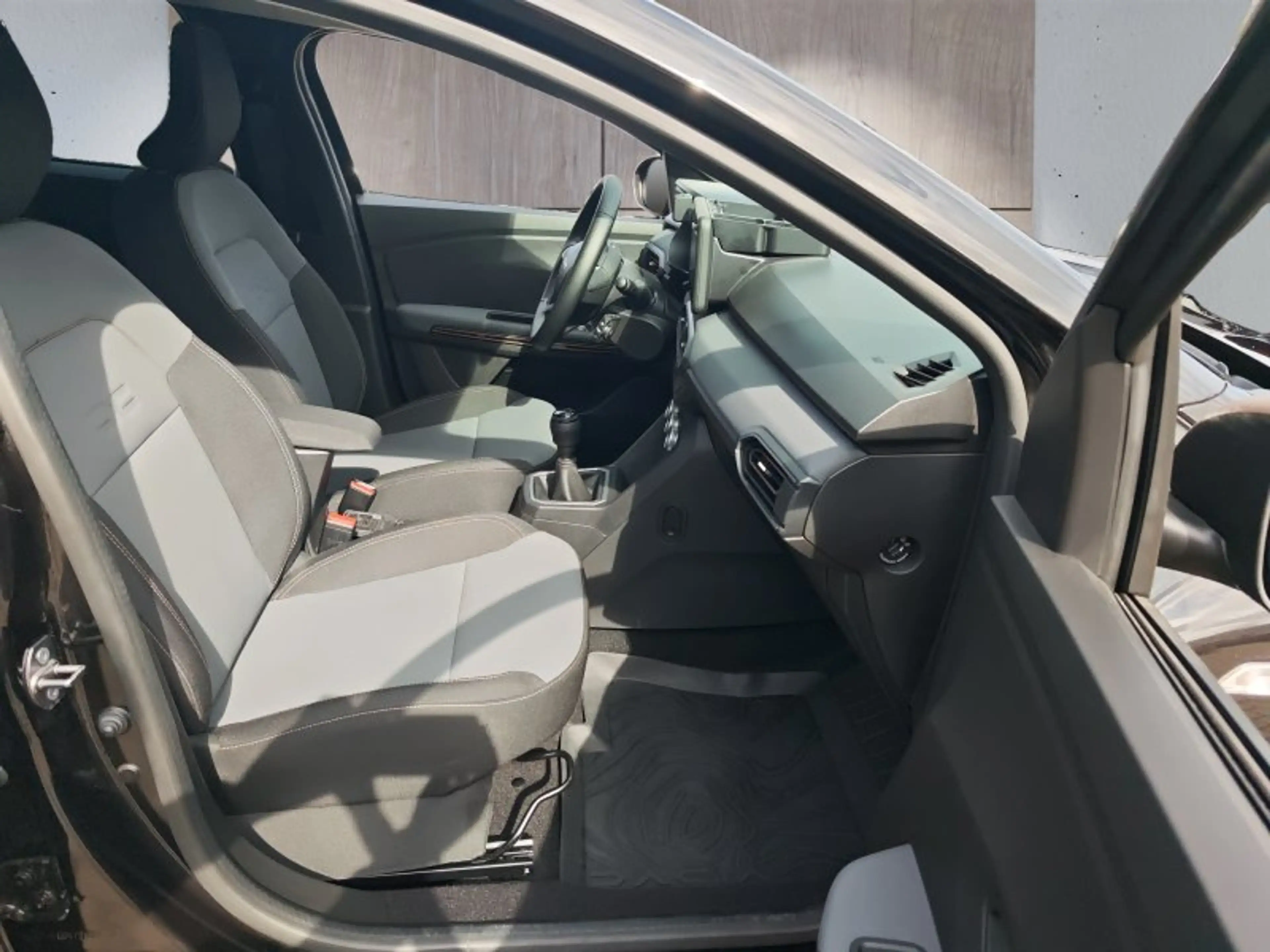 Dacia Jogger 1.0 TCe 110 Extreme+  Navi/Temp./Winterp. — photo 15