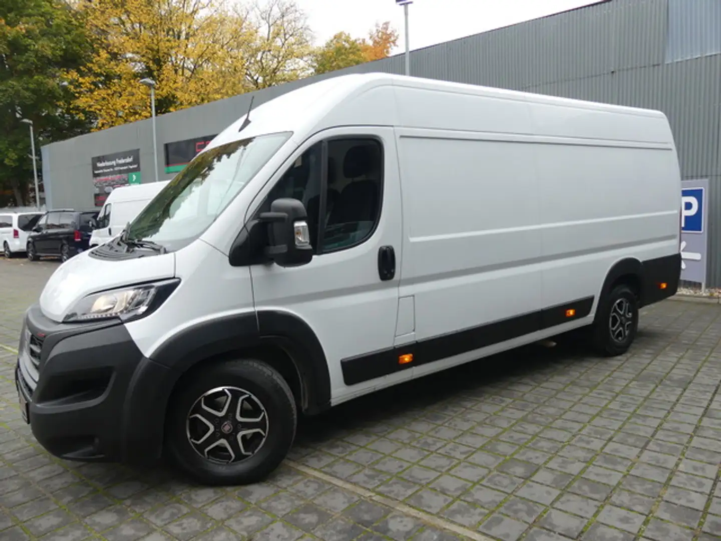 Fiat Ducato Maxi Kasten 35 180 L5H2 AUTOMAT/KLIMAUT/AHK Blanc - 2