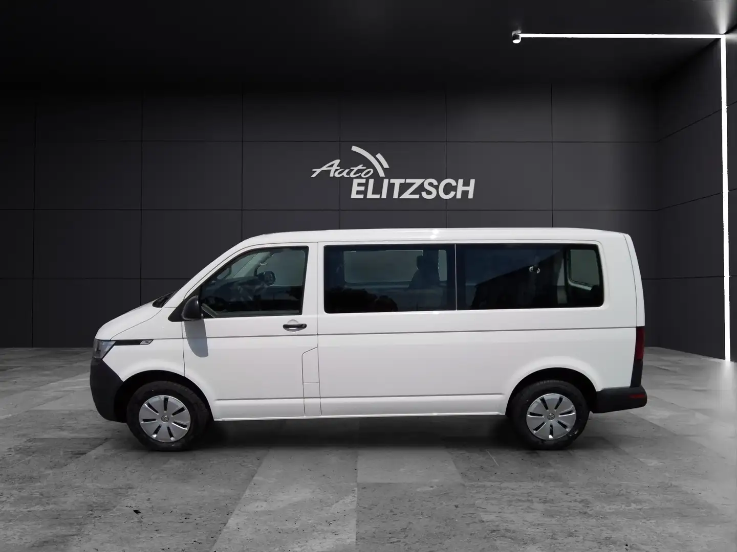 Volkswagen T6 Kombi T6.1 TDI 9-Sitzer LR Klima PDC SH Blanco - 2
