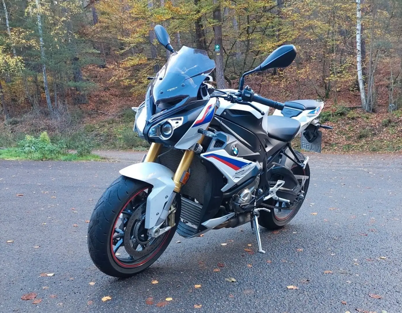 BMW S 1000 R HP-Style Bílá - 2