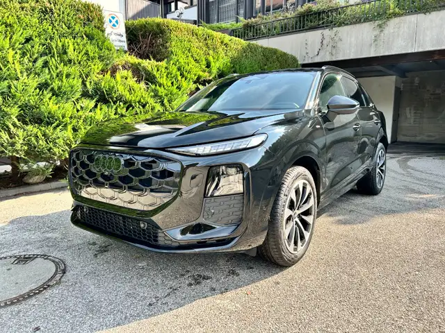Audi Q3 TFSI 110 kW S tronic S Line Edition NO VINCOLI DI FINANZIAMENTO