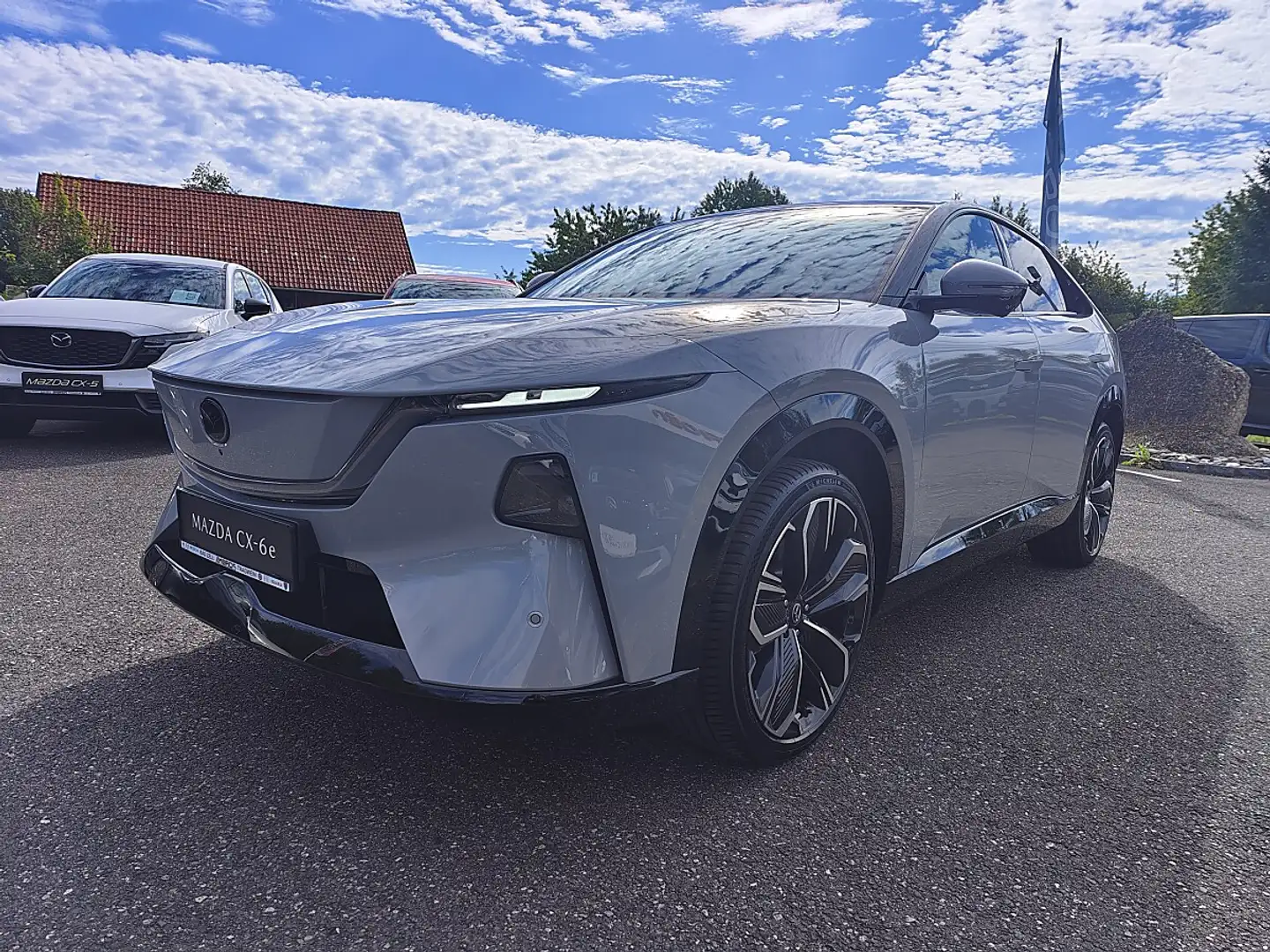 Mazda CX-6e Mazda CX-6e 78kWh Takumi Vorführwagen - JETZT T... Grau - 1