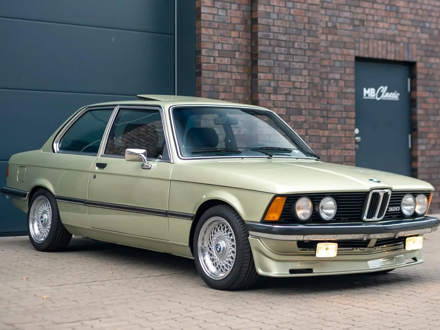 BMW 320 /6 E21, H-Zulassung, gepflegter Zustand, wenig KM Grün - 2