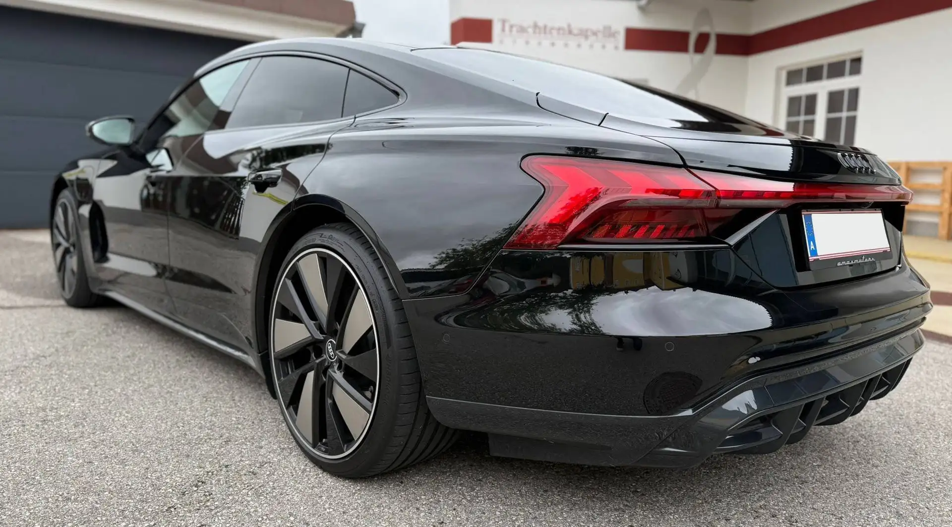 Audi e-tron GT Quattro | 2022 | 350 kW ( 476 PS ) | 99.000 km | 3x S-Line Schwarz - 2