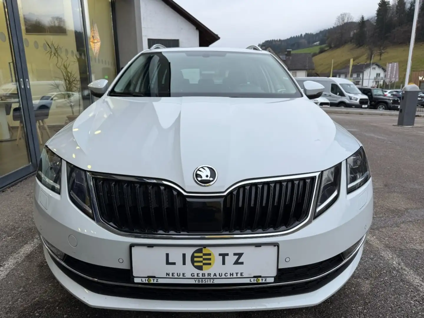 Skoda Octavia Combi Style 1,0TSI Weiß - 2