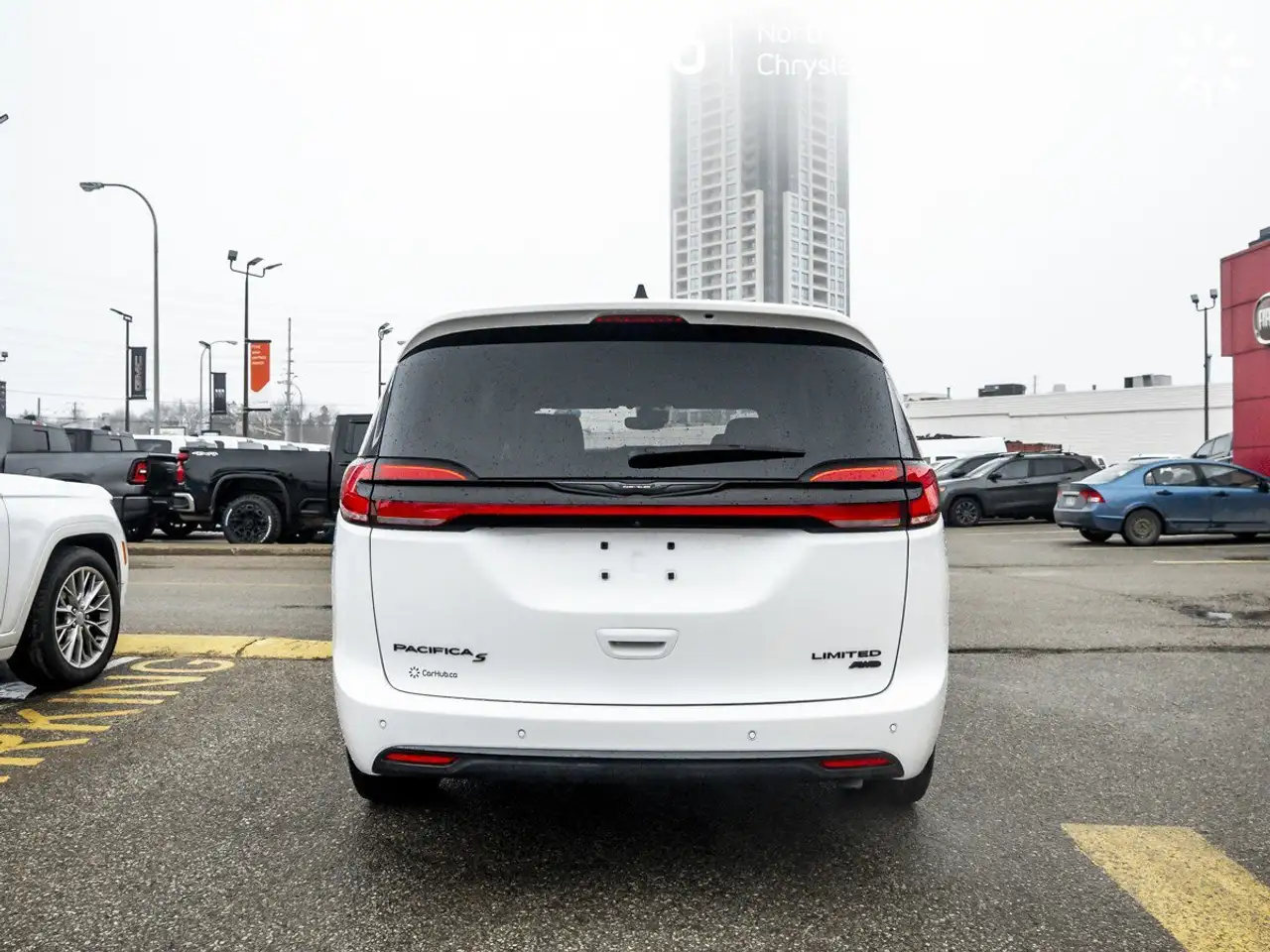 Chrysler Pacifica снимка Chrysler Pacifica