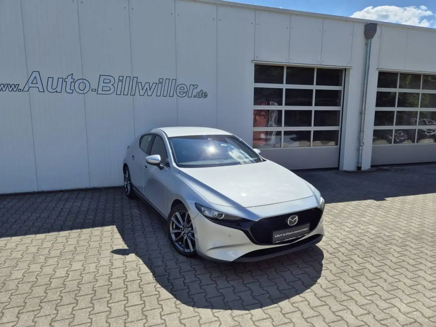 Mazda 3 SKYACTIV-G .0 M-Hybrid Selection Navi Silber - 1