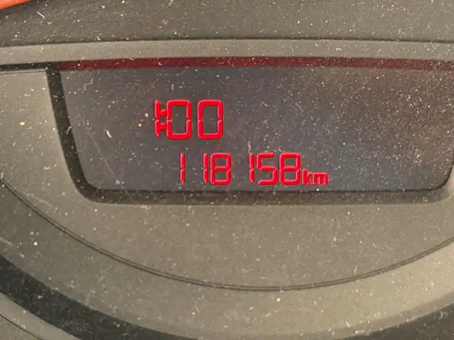 Volkswagen Up! view 12