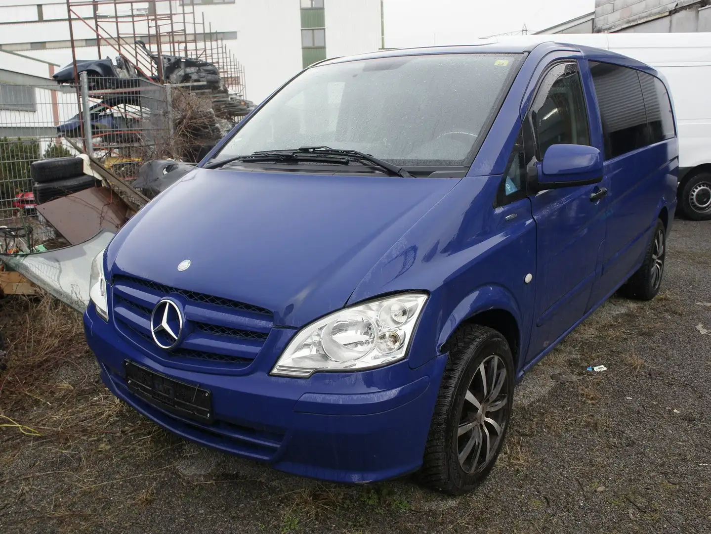 Mercedes-Benz Vito 113 CDI Lang Blauw - 1