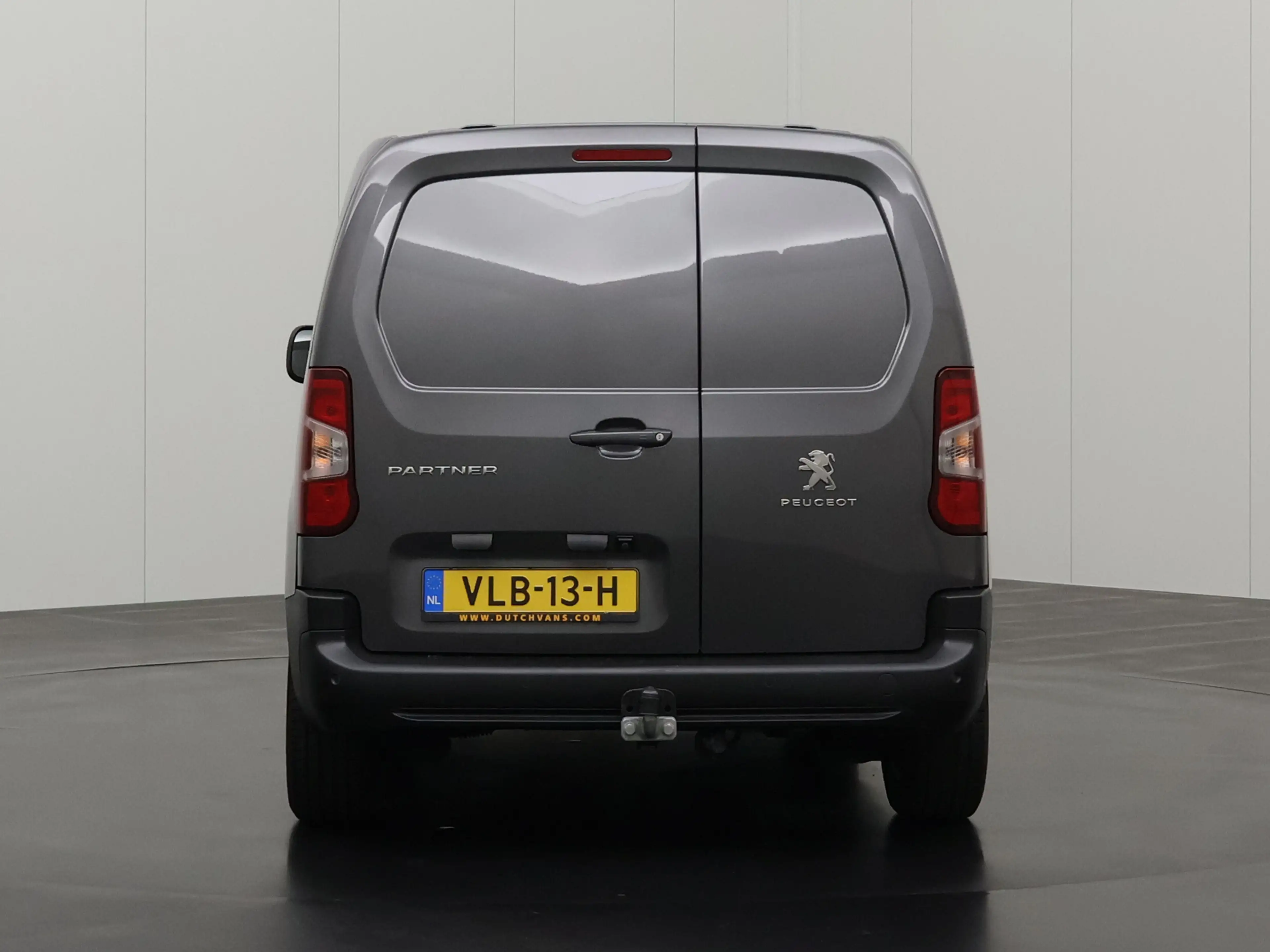 Peugeot Partner 1.2 PureTech Benzine Premium | Marge | Navigatie | — photo 11